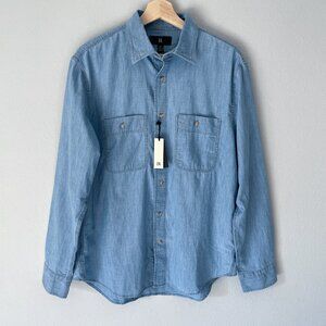 Banana Republic Standard Fit 2 Pocket Chambray Shirt Size Medium NWT